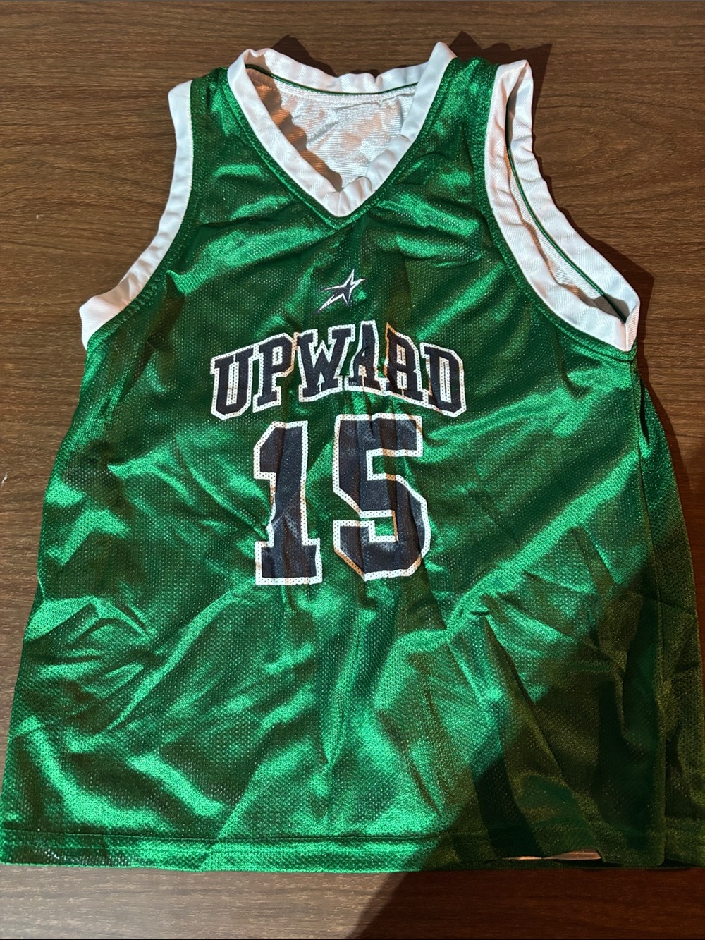 Kids' Green Basketball Jersey - Number 15 Reversible